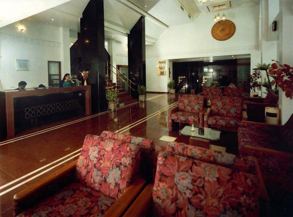 Hotel Ashish Plaza Пюн Екстериор снимка